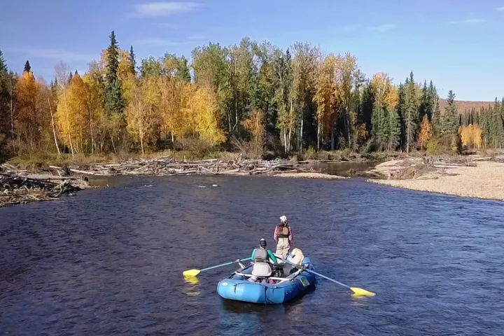a small boat in a body of water